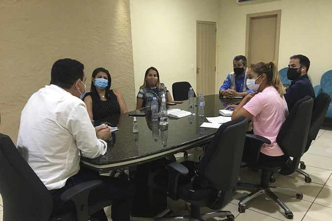 Rolim: Representantes do governo do estado se reúnem com prefeito Aldo Júlio e anunciam que recuperação da malha viária começará no dia 02 de outubro - News Rondônia