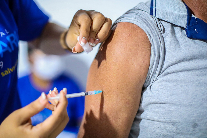 Vacinação pessoas maiores de 45 anos sem comorbidade contra o Coronavírus em Tarilândia acontece nesta terça-feira, 22 - News Rondônia