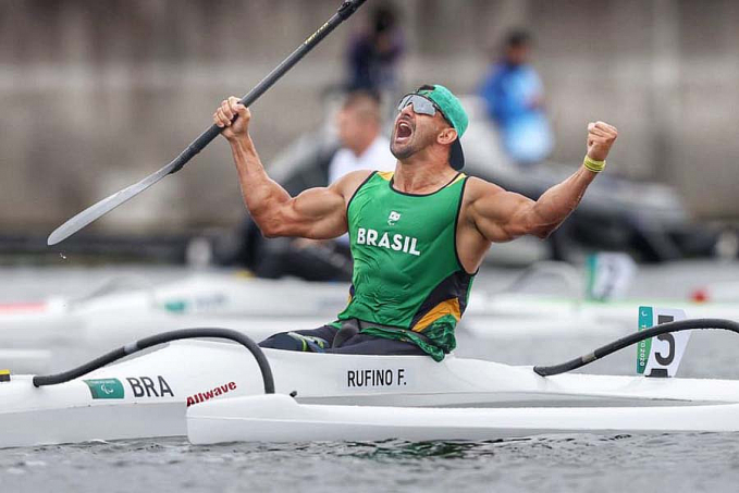 Fernando Rufino conquista ouro na canoagem na Paralimpíada - News Rondônia