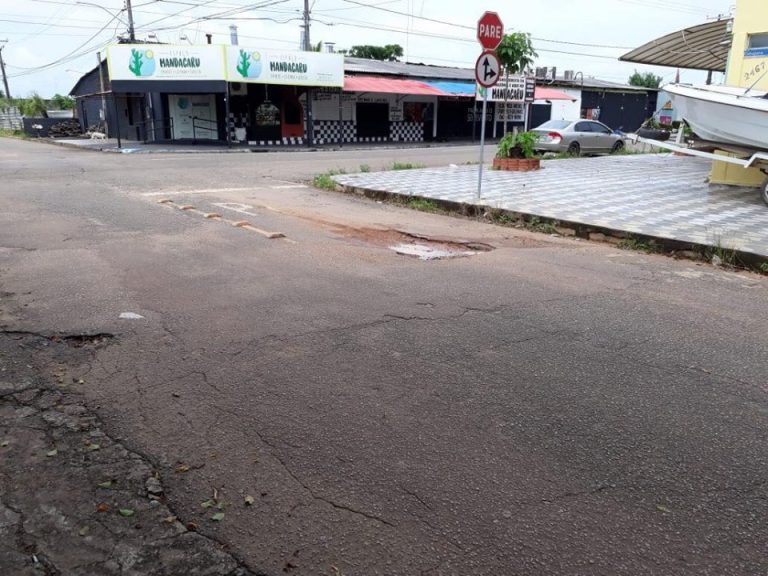 TAPA BURACOS: APÓS PEDIDOS DE ADA DANTAS, SEMISB REALIZA TRABALHOS NOS BAIRROS LIBERDADE E OLARIA - News Rondônia