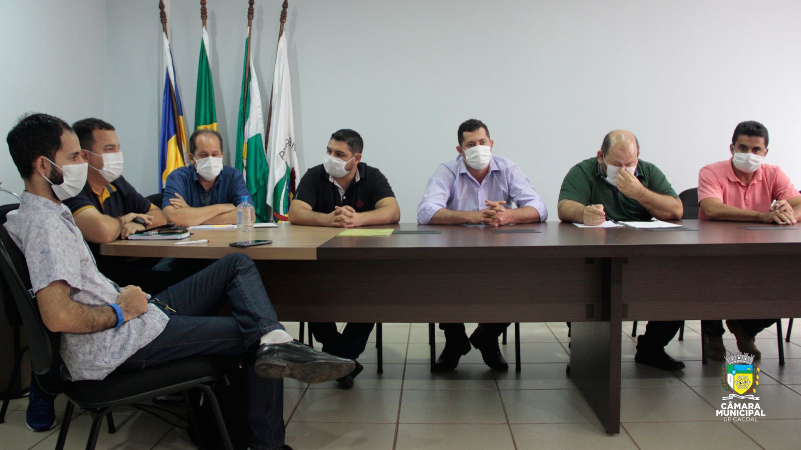 CACOAL: Vereadores se reuniram na sala das comissões para discutir projetos de lei e um veto, bem como, Sessão Solene em homenagem às mulheres - News Rondônia
