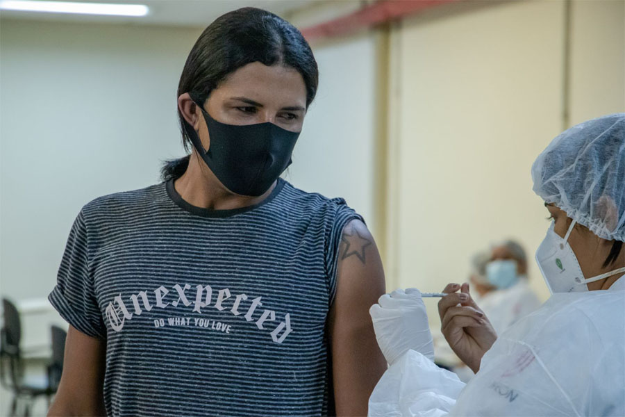 Nesta quinta serão vacinados somente os que fizeram agendamento pelo aplicativo SASI - News Rondônia