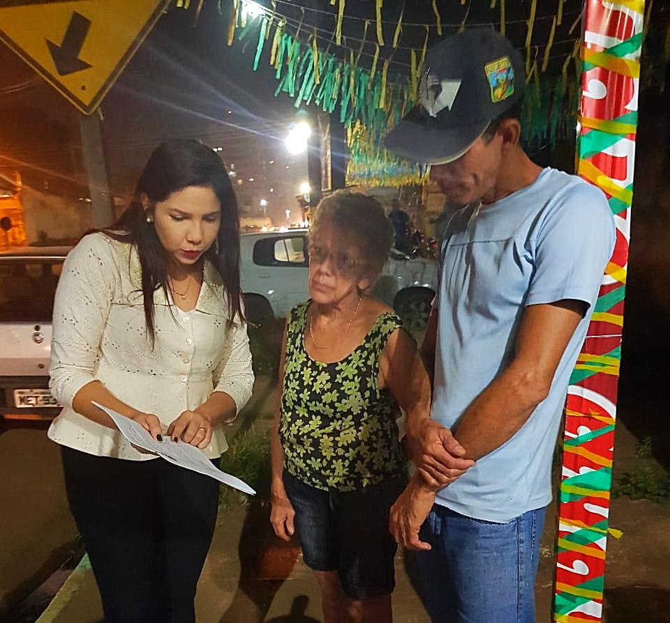 AVENIDA FARQHUAR, PRÓXIMO A ESTRADA DO BELMOT, É ILUMINADA APÓS PEDIDO DE VEREADORA - News Rondônia