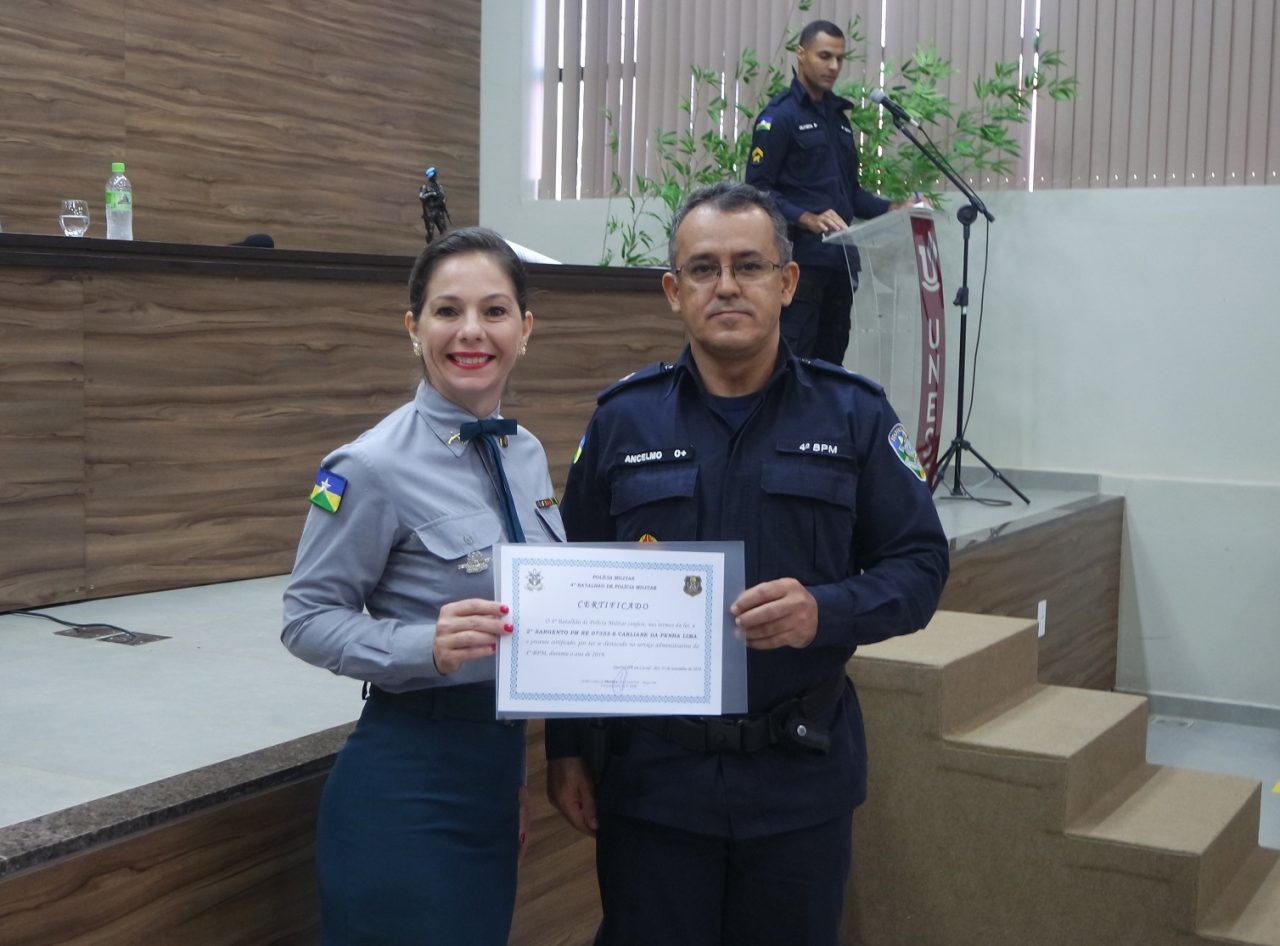 FORMATURA HOMENAGEIA POLICIAIS MILITARES DO 4º BATALHÃO QUE SE DESTACARAM EM 2019, EM CACOAL - News Rondônia