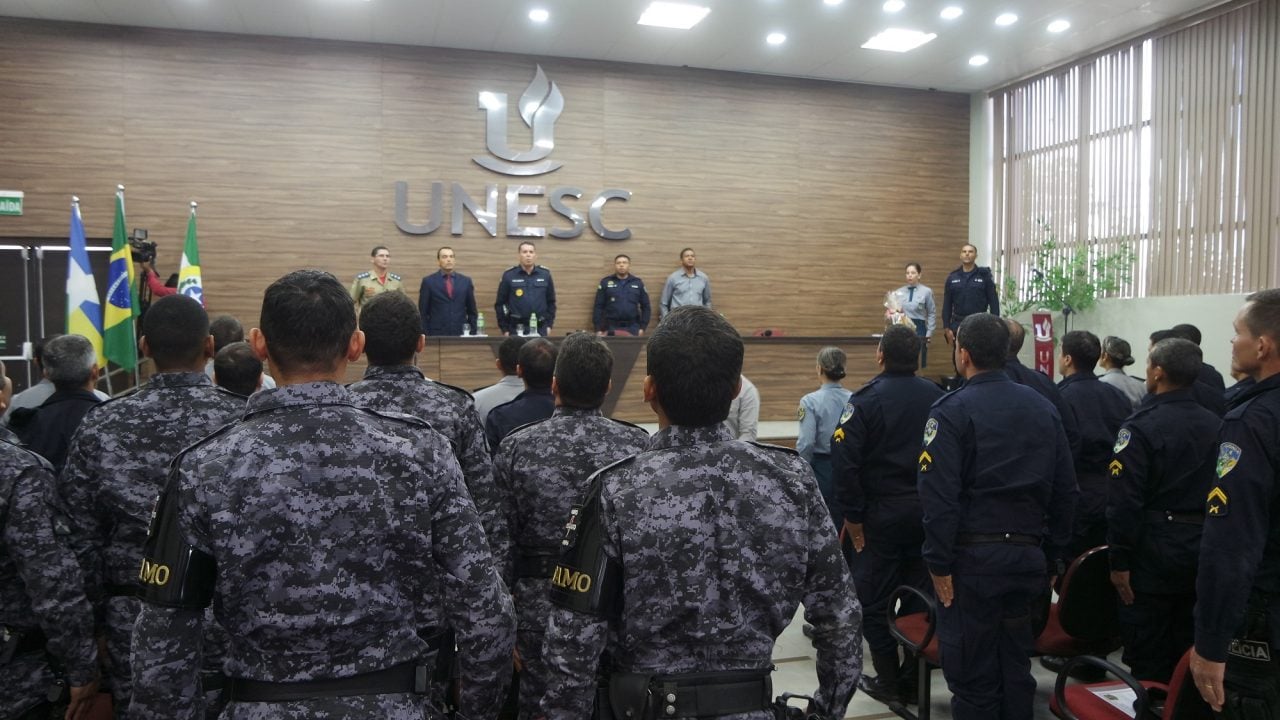 FORMATURA HOMENAGEIA POLICIAIS MILITARES DO 4º BATALHÃO QUE SE DESTACARAM EM 2019, EM CACOAL - News Rondônia