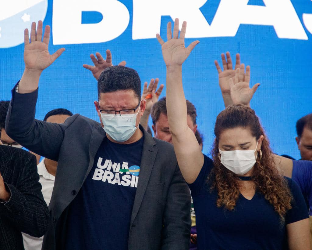 Marcos Rocha pede para que os incomodados parem de segui-lo, pois não nega a sua fé em Deus - News Rondônia
