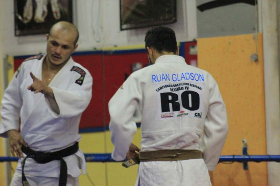 ESPORTE & SAÚDE - Domingão na 'Pista' com Academia Athenas - News Rondônia
