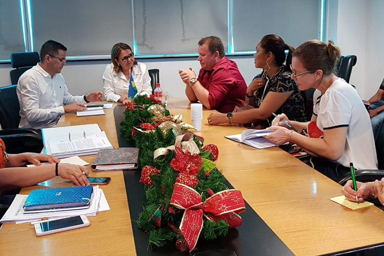 DEPUTADO DR NEIDSON DISCUTE NA SEDUC REORDENAMENTO DA ESCOLA PAUL HARRIS DE GUAJARÁ-MIRIM - News Rondônia