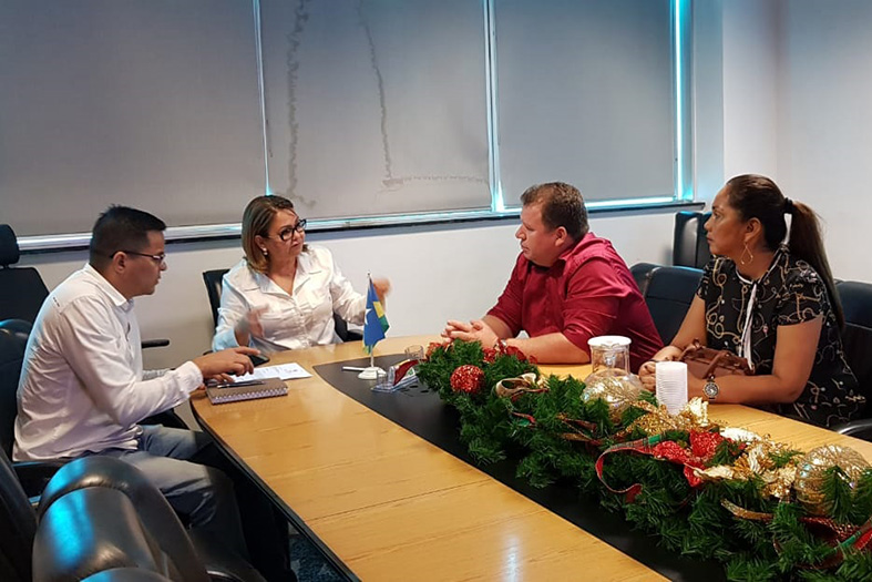 DEPUTADO DR NEIDSON DISCUTE NA SEDUC REORDENAMENTO DA ESCOLA PAUL HARRIS DE GUAJARÁ-MIRIM - News Rondônia