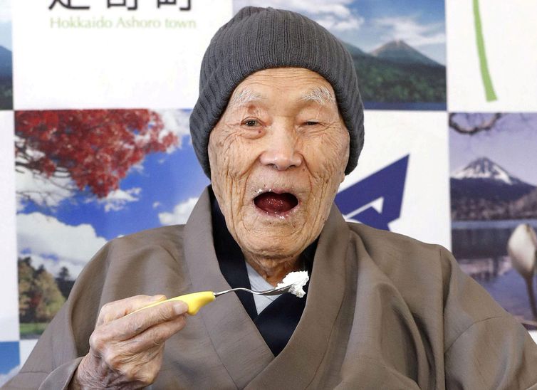 HOMEM MAIS VELHO DO MUNDO MORRE AOS 113 ANOS NO JAPÃO - News Rondônia