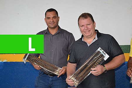 DR NEIDSON PARTICIPA DA DOAÇÃO DE MATERIAIS PARA REALIZAÇÃO DE OFICINAS DE ARTESANATO EM GUAJARÁ-MIRIM - News Rondônia