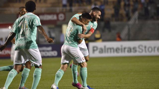 PALMEIRAS GOLEIA CSA NO PACAEMBU E SEGUE NA COLA DO FLAMENGO - News Rondônia