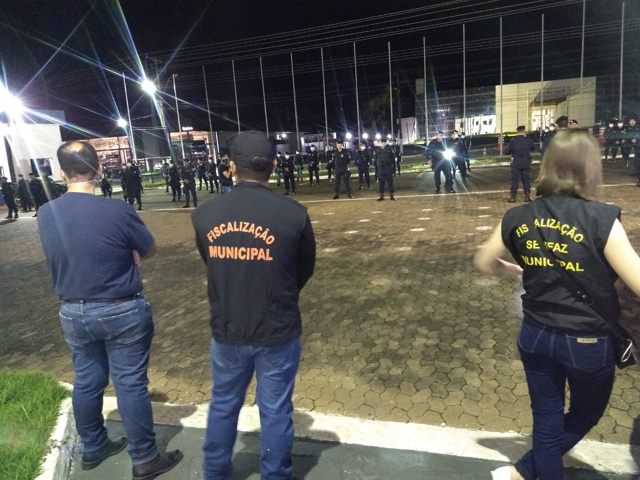 PM E FISCAIS DA PREFEITURA REALIZAM OPERAÇÃO PARA FECHAR BARES E LANCHONETES EM PORTO VELHO - News Rondônia