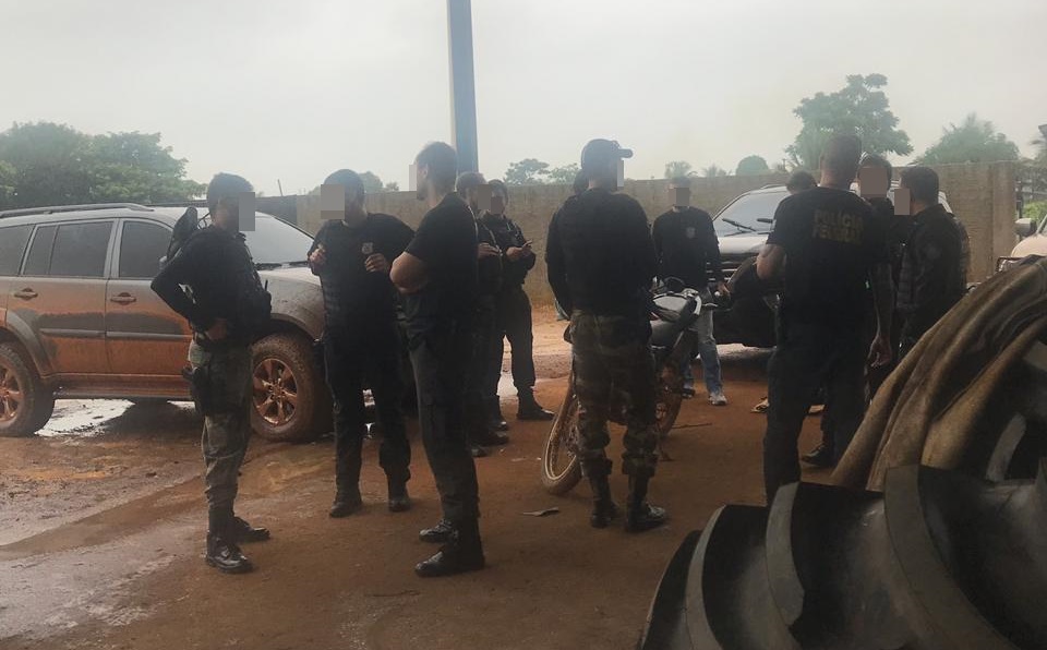 PF APREENDE MAQUINÁRIO USADOS NA EXTRAÇÃO ILEGAL DE MADEIRA EM RO - News Rondônia