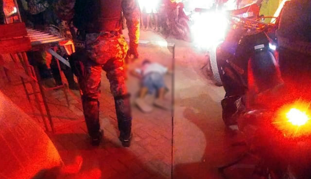 NEWS URGENTE: JOVEM É EXECUTADO COM VÁRIOS TIROS NO BAIRRO TEIXEIRÃO - News Rondônia