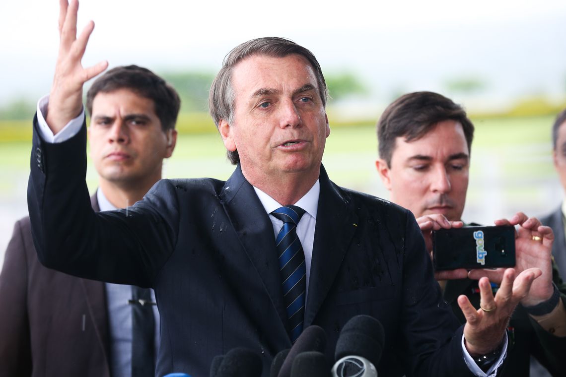 BOLSONARO PEDE QUE CONGRESSO AMPLIE POSSE E PORTE DE ARMAS - News Rondônia