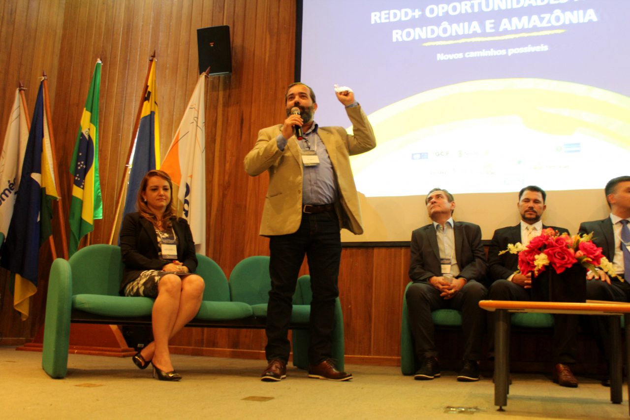 REDUÇÃO DE EMISSÕES DE GASES E ESTRATÉGIAS PARA UTILIZAÇÃO DE ATIVOS AMBIENTAIS SÃO TEMAS DO SEMINÁRIO REDD+ EM RONDÔNIA - News Rondônia