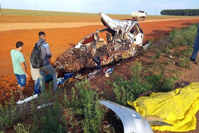 TRAGÉDIA - Doze pessoas morrem em acidente com ambulância; veja fotos - News Rondônia