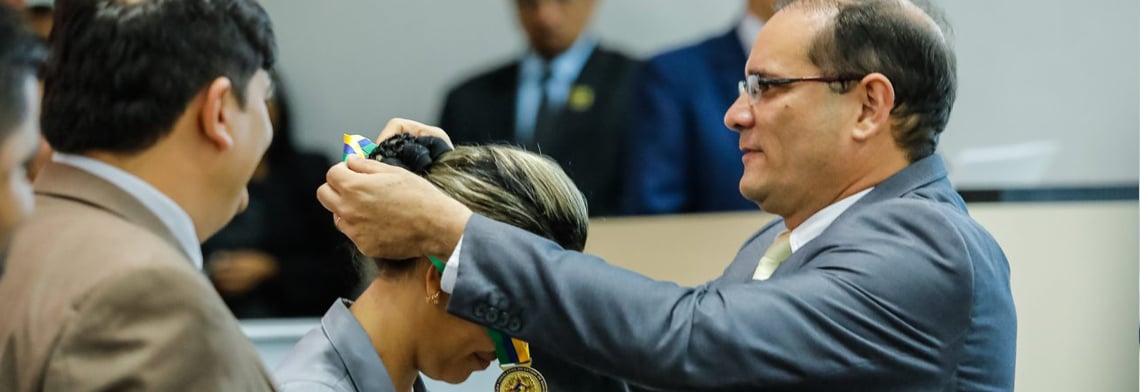 POLICIAIS MILITARES DE RONDÔNIA SÃO HOMENAGEADOS COM MEDALHAS DE MÉRITO PELO DESEMPENHO EM PROL DA SEGURANÇA PÚBLICA NO ESTADO - News Rondônia