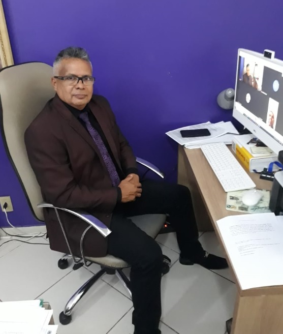 Vereador Valtinho Canuto solicita a SEMOB reparo e ampliação de calçadas - News Rondônia