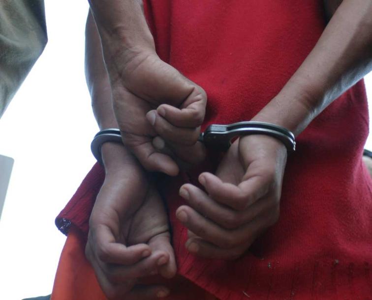 ADOLESCENTE DE 17 ANOS É APREENDIDO COM DROGA NA ZONA SUL DA CAPITAL - News Rondônia