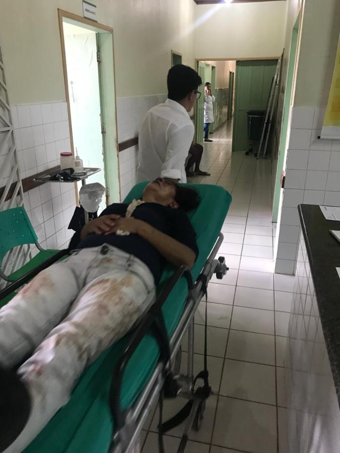 APÓS ACIDENTE NA BR-364, DEPUTADO AJUDA A SOCORRER VÍTIMAS ATÉ O HOSPITAL - FOTOS - News Rondônia