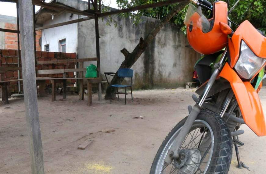 MOTOTAXISTA É ESFAQUEADO APÓS SE RECUSAR A FAZER CORRIDA PARA PEIXEIRO EMBRIAGADO - News Rondônia