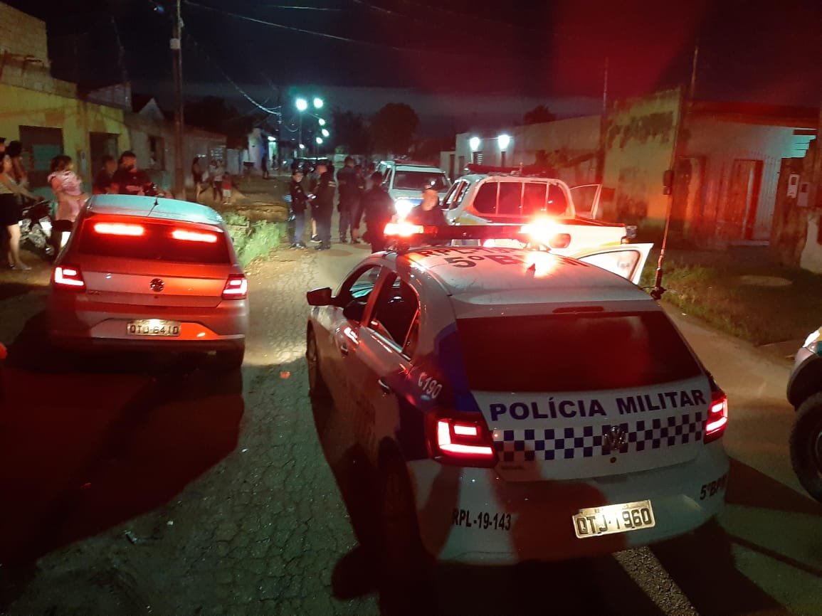 CASAL SUSPEITO DE HOMICÍDIO É PRESO PORTANDO REVÓLVER DURANTE ABORDAGEM DE ROTINA - News Rondônia