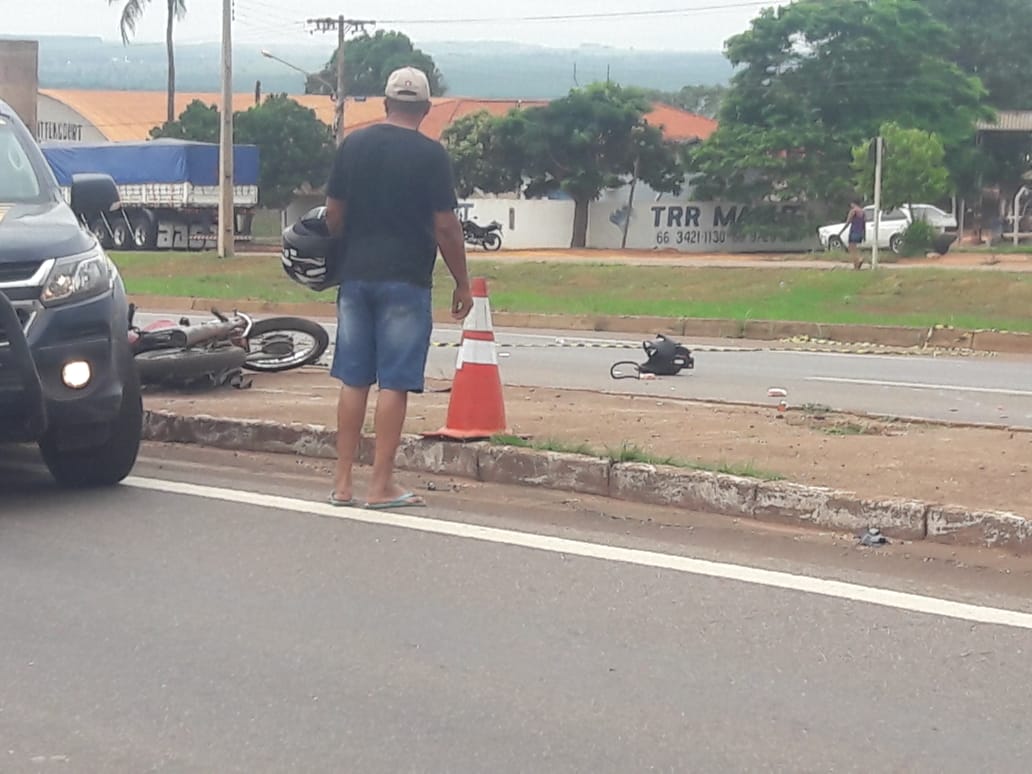 IMAGENS FORTES: CARRETA ESMAGA MOTOCICLISTAS NA BR-364 - News Rondônia
