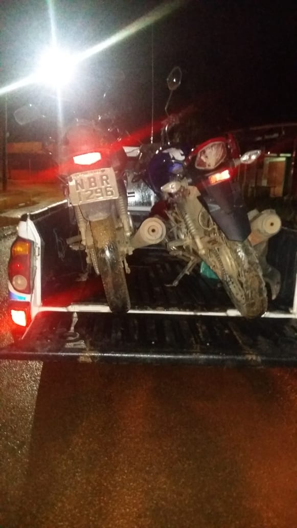 NA LESTE: POLÍCIA DESCOBRE MOCÓ E APREENDE PEÇAS E MOTOCICLETAS ROUBADAS - FOTOS - News Rondônia