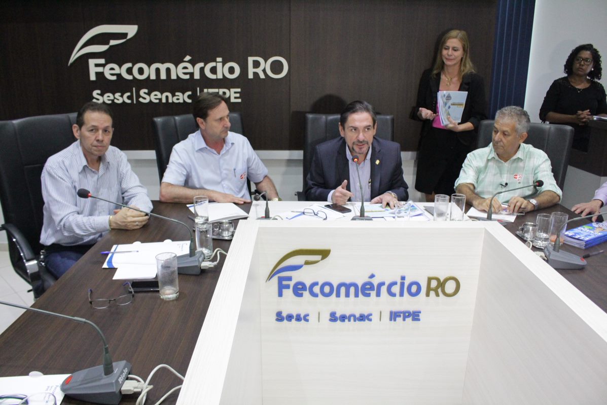 FECOMÉRCIO-RO RECEBE CANDIDATOS E ENTREGA PROPOSTAS DE DESENVOLVIMENTO DO SETOR PRODUTIVO - News Rondônia