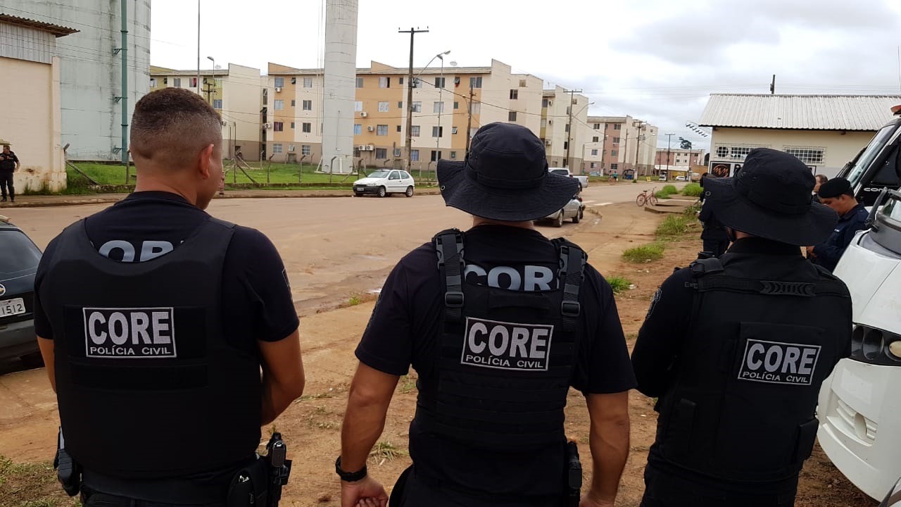 POLÍCIA CIVIL E MILITAR FAZEM OPERAÇÃO NO RESIDENCIAL ORGULHO DO MADEIRA - News Rondônia
