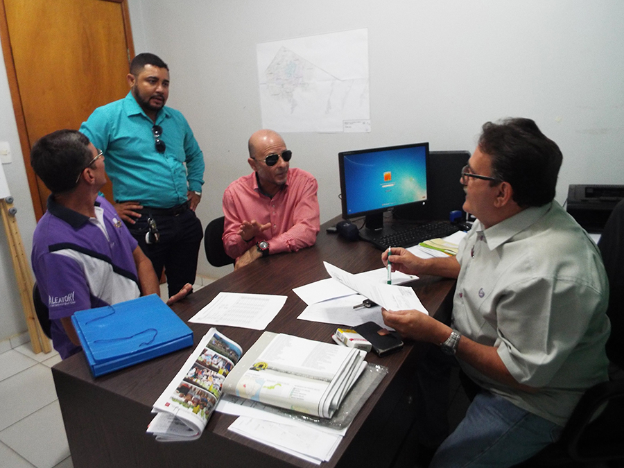 EMDUR REALIZA MELHORIAS NA ILUMINAÇÃO DO ASSENTAMENTO NOVA ALIANÇA - News Rondônia