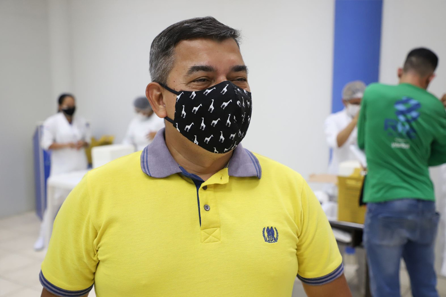 Trabalhadores do comércio são imunizados contra a Covid-19 - News Rondônia