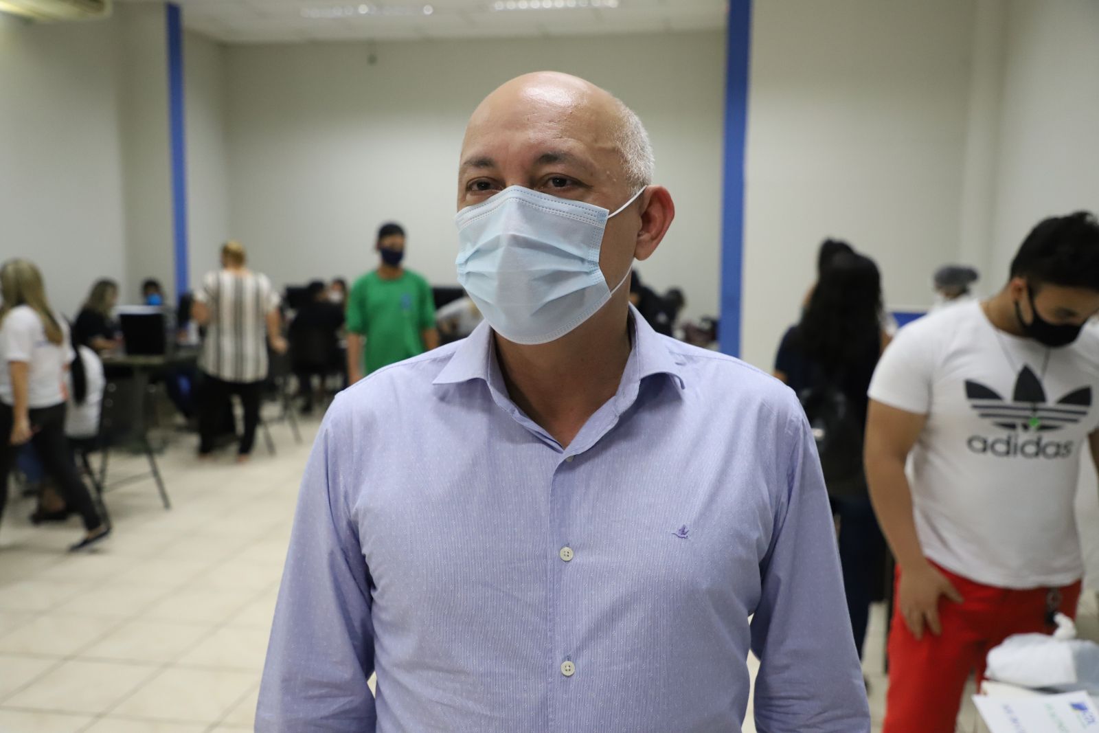 Trabalhadores do comércio são imunizados contra a Covid-19 - News Rondônia