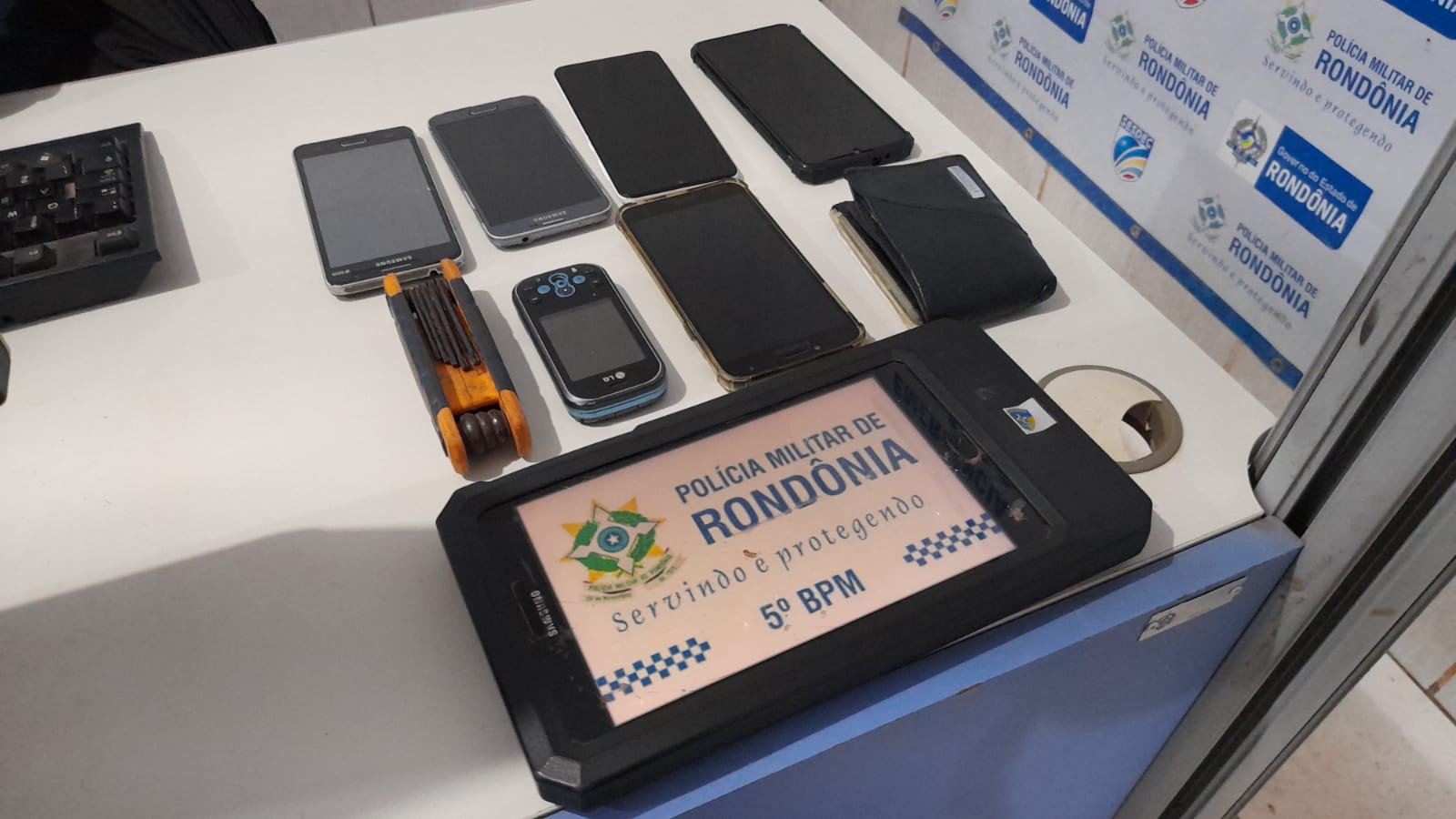 RUA TUFÃO: Assaltantes invadem aniversário e fazem arrastão - News Rondônia