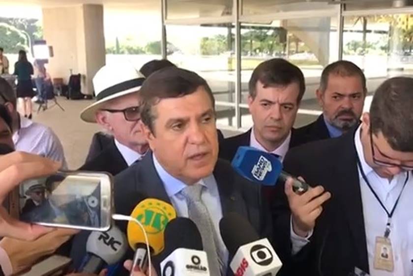 CAMINHONEIROS DÃO ULTIMATO AO GOVERNO POR REAJUSTE DE FRETE - News Rondônia