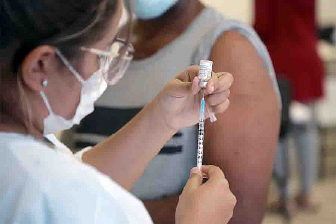 Vacinadores vão à escola Capitão Cláudio no sábado (7) para imunizar contra a Covid-19 - News Rondônia