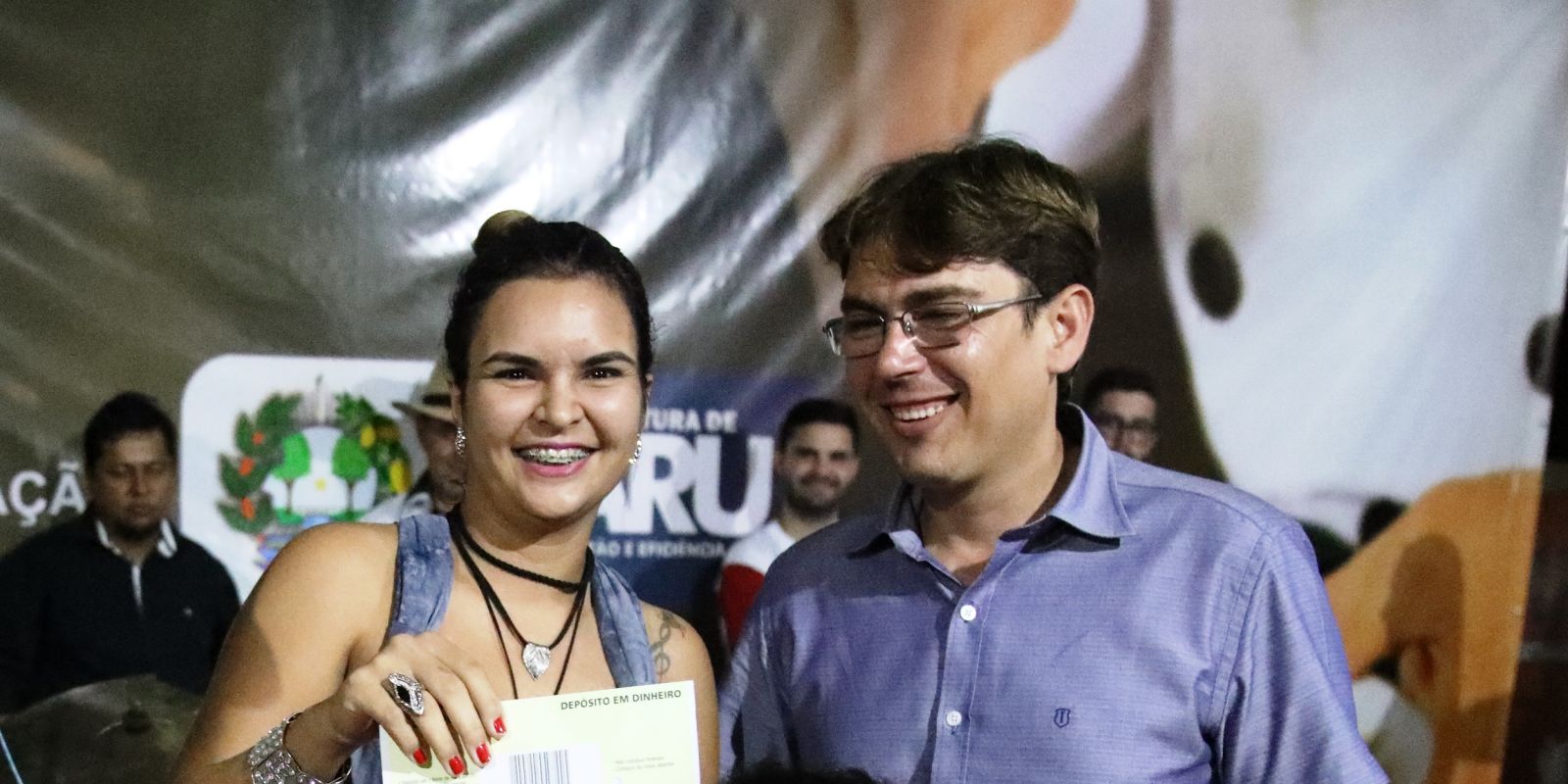 KARINA BRAGA É A CAMPEÃ DO CONCURSO DE MÚSICA TALENTOS DA REGIÃO EM JARU - News Rondônia