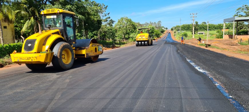 INFRAESTRUTURA - Trechos da RO-010 recebem nova capa asfáltica; rodovia liga Rolim de Moura ao distrito de Migratinópolis - News Rondônia