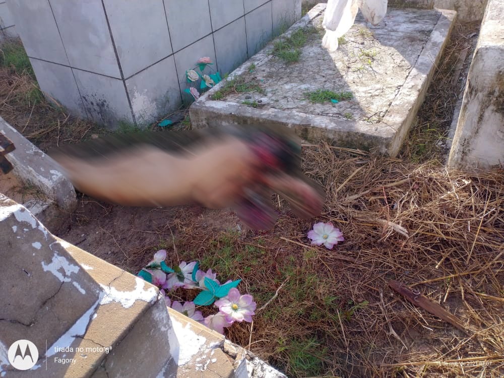 IMAGENS FORTES - Jovem é estuprada e morta dentro do cemitério - News Rondônia