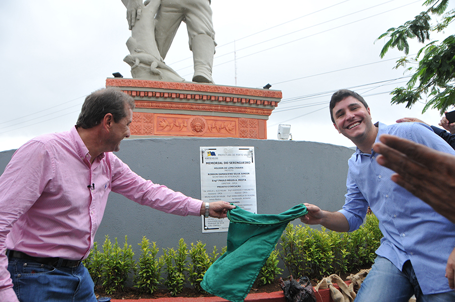 PRAÇA CONSTRUÍDA EM HOMENAGEM AOS SERINGUEIROS É INAUGURADA EM PORTO VELHO - News Rondônia