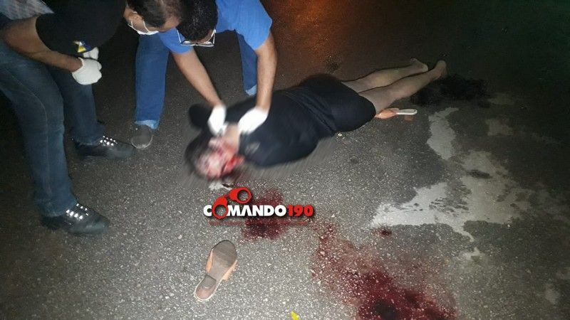 IMAGENS FORTES - Travesti é encontrado morto a pauladas em Rondônia - News Rondônia