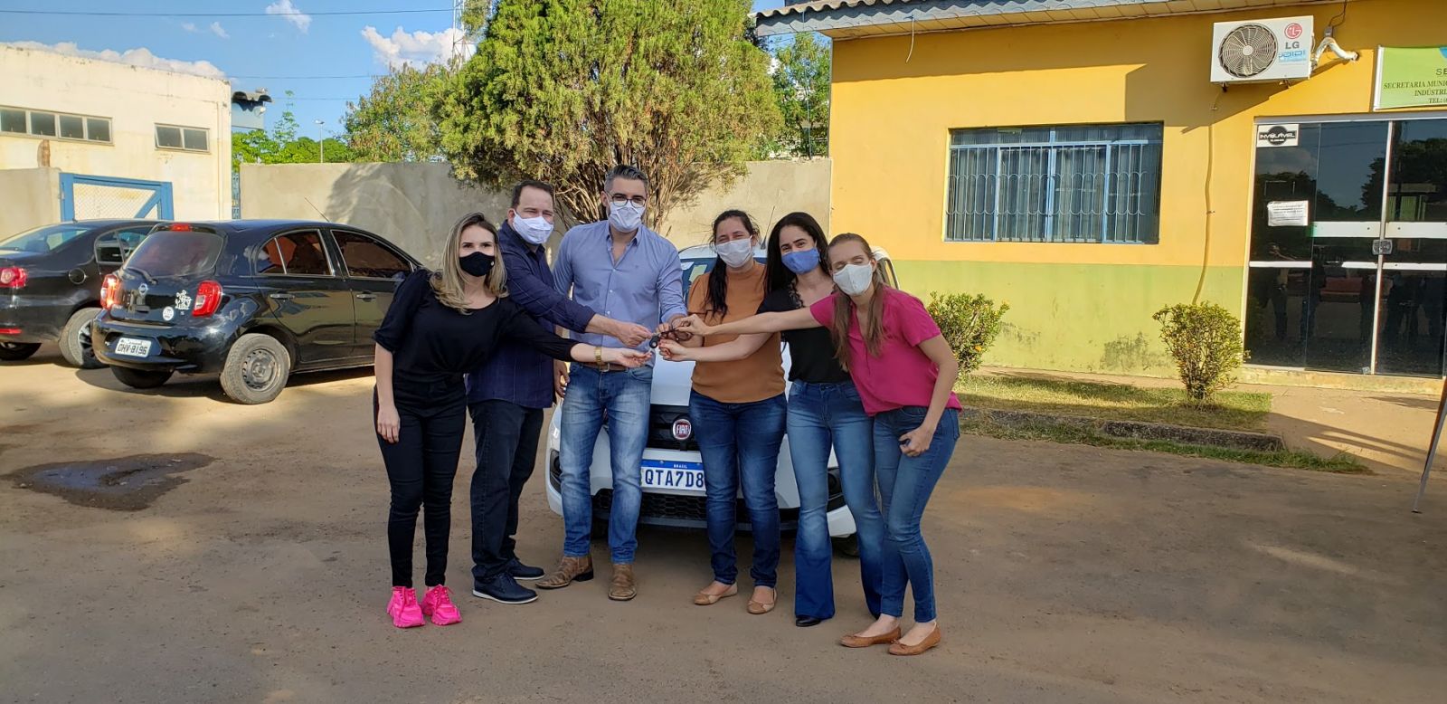 Alex Redano participa da entrega de veículo para atender as agroindústrias de Ariquemes - News Rondônia