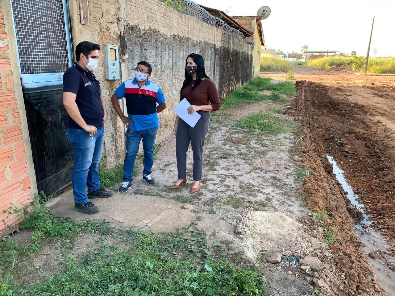 Cristiane Lopes reivindica que asfalto seja feito com drenagem no Tancredo Neves - News Rondônia