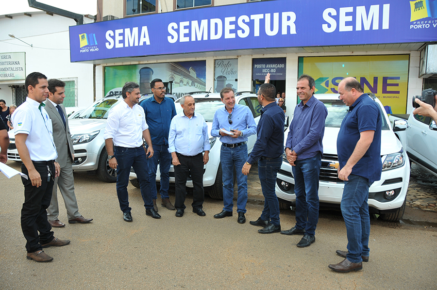 MUNICÍPIO RECEBE VEÍCULOS COMO COMPENSAÇÃO AMBIENTAL - News Rondônia