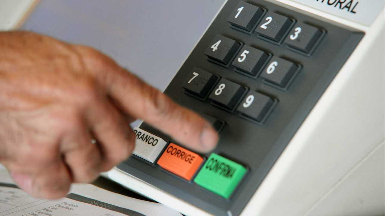 NOVOS GOVERNADORES PERDEM UM EM CADA QUATRO PREFEITOS ALIADOS - News Rondônia