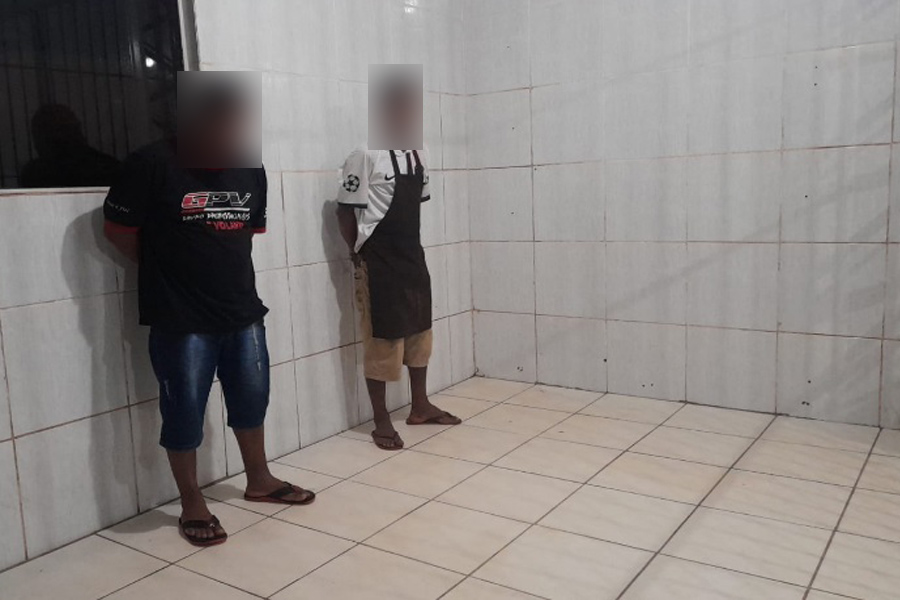 INDO A FORRA - Padeiro e amigo são presos armados quando buscavam desafeto para acertar as contas - News Rondônia