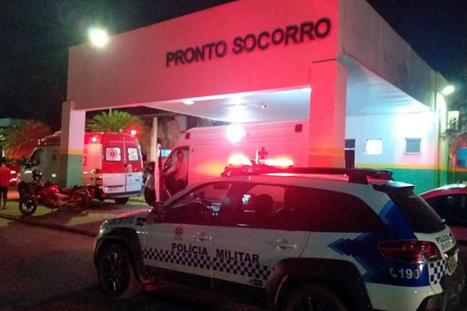 VIOLENTO - Homem tenta invadir hospital João Paulo II e agride vigilantes - News Rondônia