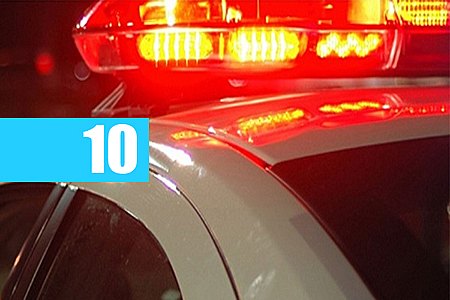 ROLIM DE MOURA - DOIS CRIMINOSOS ARMADOS COMETEM ROUBO EM SORVETERIA NO BAIRRO CIDADE ALTA - News Rondônia